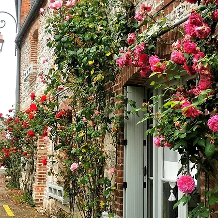 Chez Victor - Proche - *